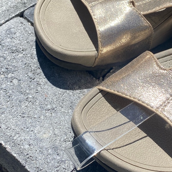 Siketu Gold Flat Sandal Size 10 - Picture 7 of 8